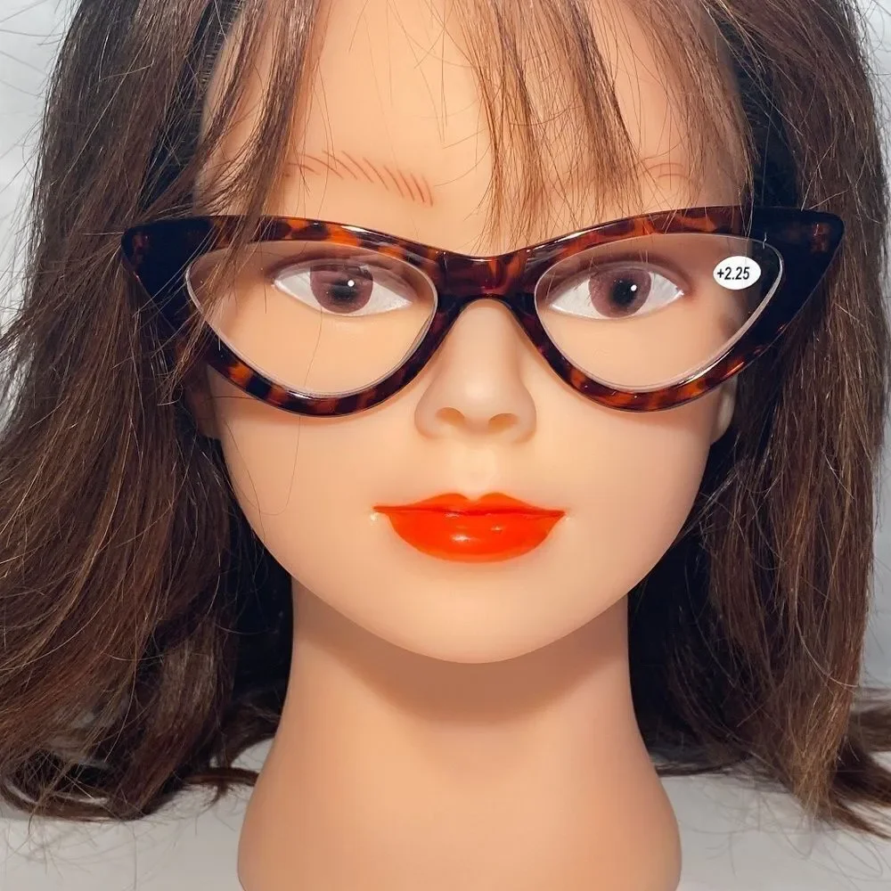 1174 Emma Cateye Reading Glasses 2.25 Tortoise Readers NWT